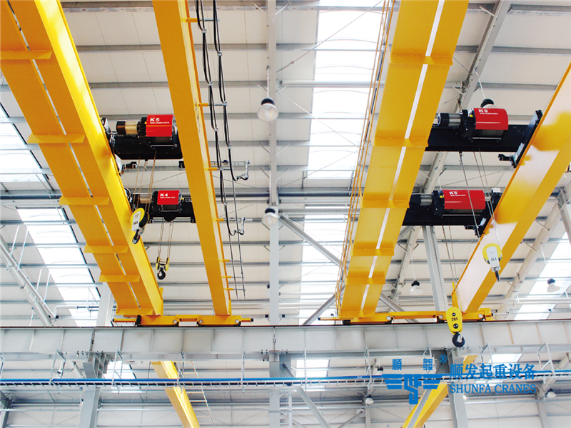 LHE型雙梁雙葫蘆起重機(jī)-2.png 雙梁起重機(jī)